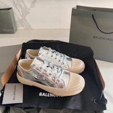 Balenciaga Low Shoes